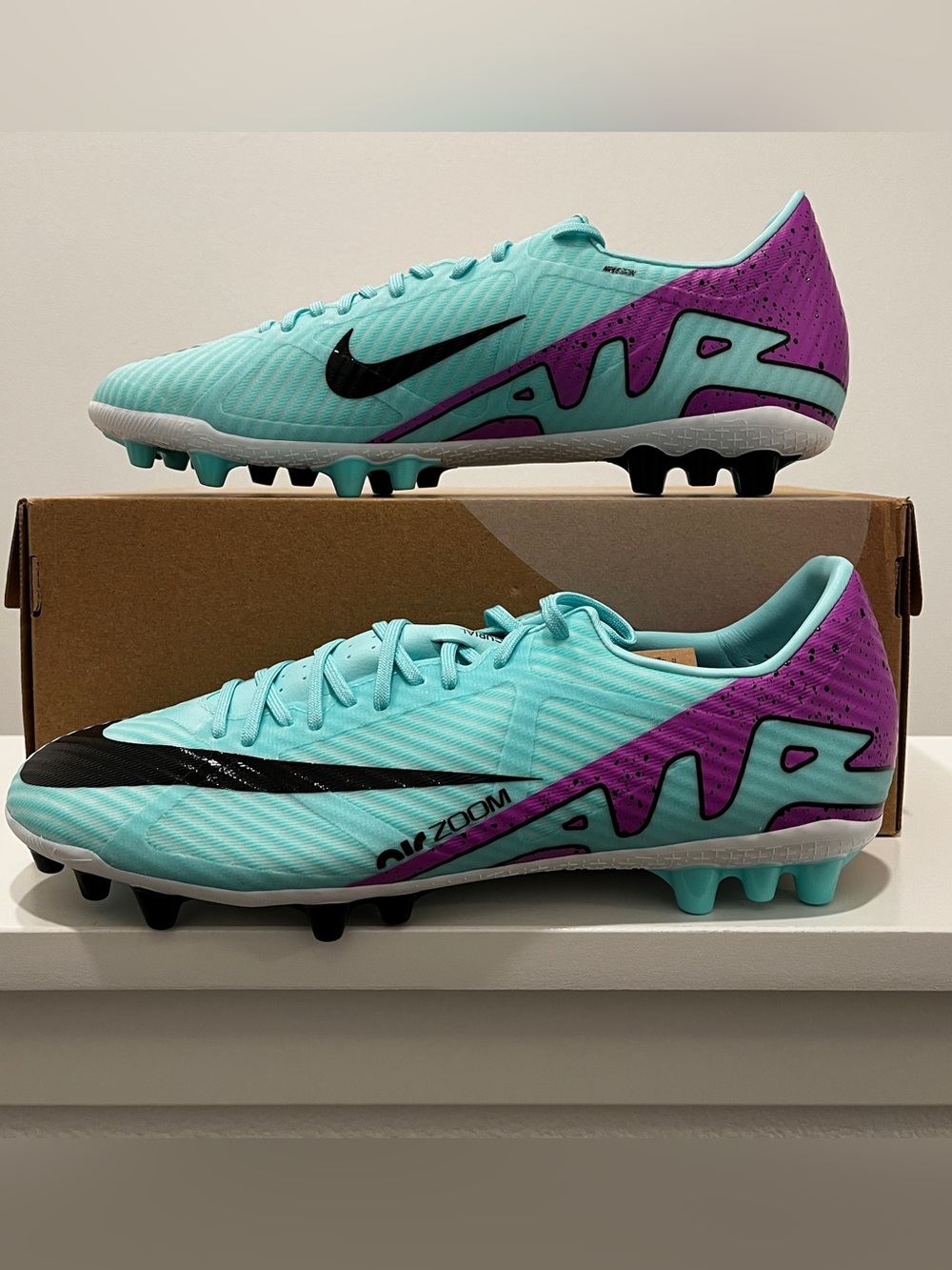 New Nike Air Zoom Mercurial Vapor 15 Academy US9 men’s soccer cleats
